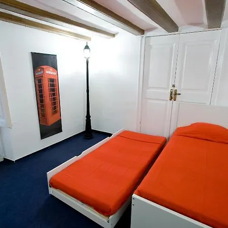 Central Guesthouse Barcelona Guest house
